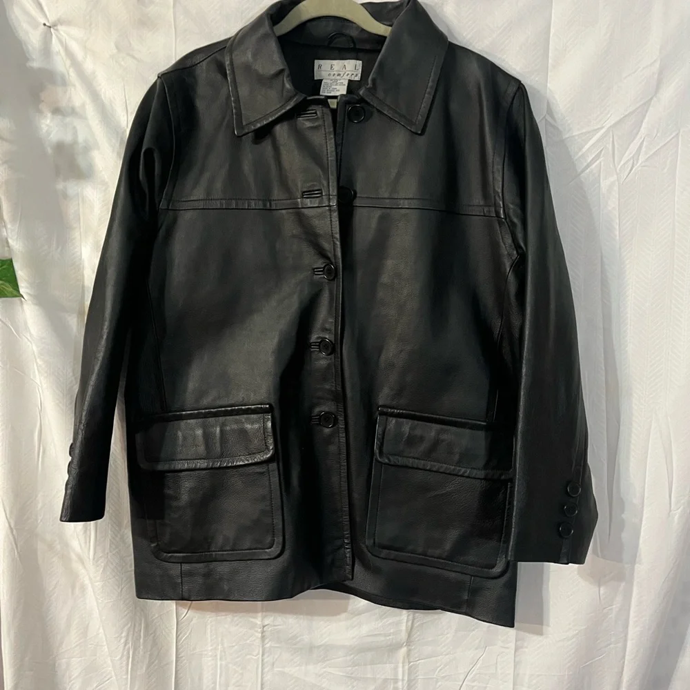 Real‎ Comfort Leather Coat with front pockets. men’s